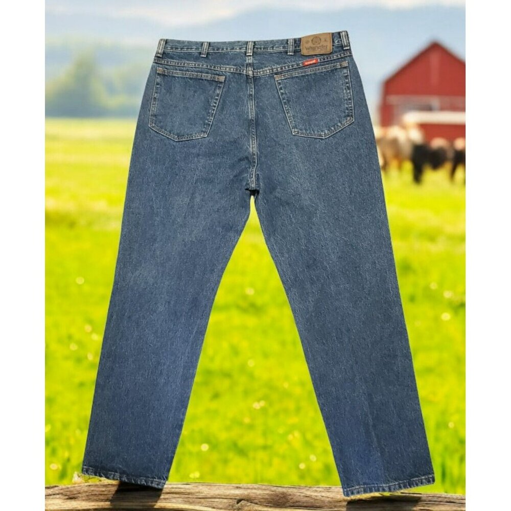 Men's Wrangler Jeans Blue Denim Pants Vintage 38x30 Regular Fit Cowboy 96501DS